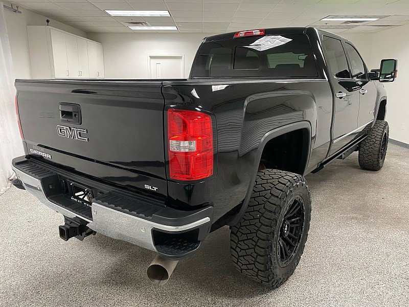 Used 2019 GMC Sierra 2500 SLT w/ Driver Alert Package image 5