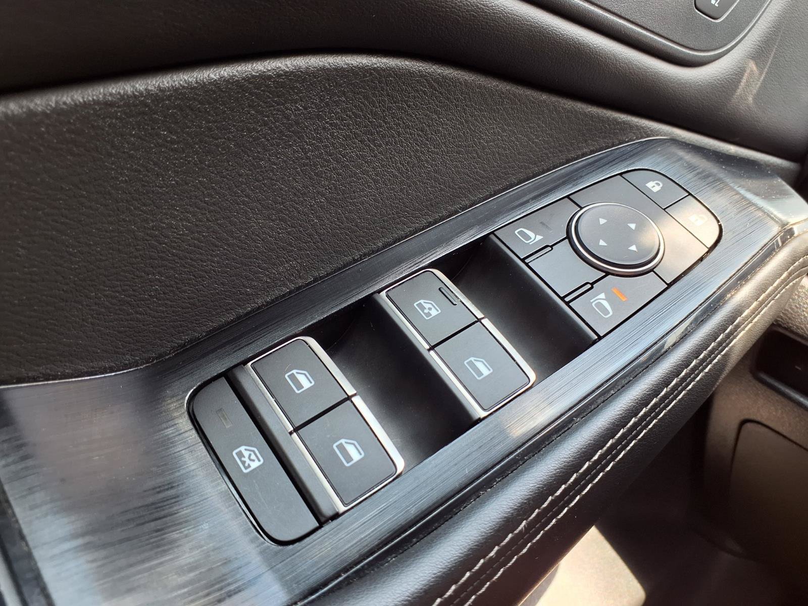 Used 2023 Nissan Rogue SL AWD/4WD image 22