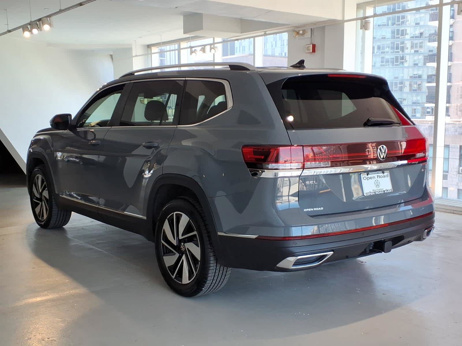 Certified 2026 Volkswagen Atlas SEL AWD/4WD image 6