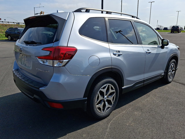 Certified 2023 Subaru Forester Premium image 7