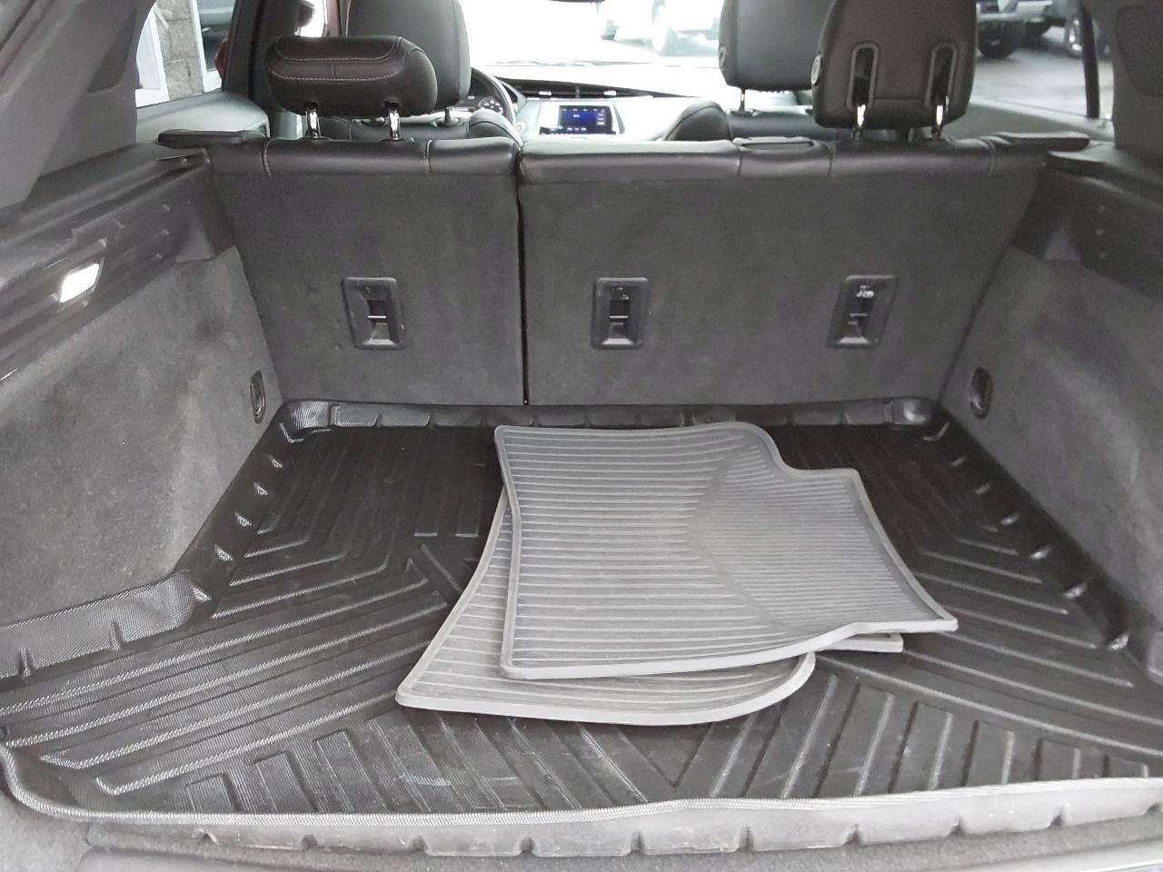 Used 2019 Cadillac XT4 Premium Luxury w/ Enhanced Visibility Package image 25