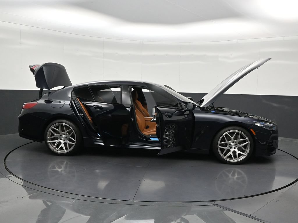 Used 2025 BMW M850i xDrive w/ M Sport Professional Package AWD/4WD image 32