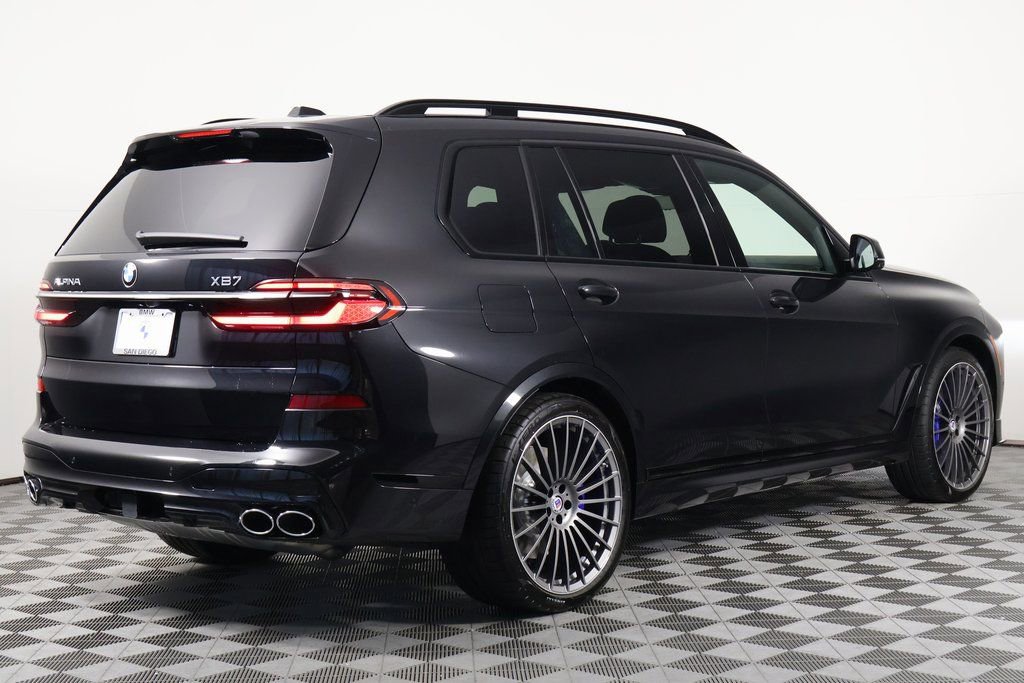 New 2026 BMW ALPINA XB7 image 2