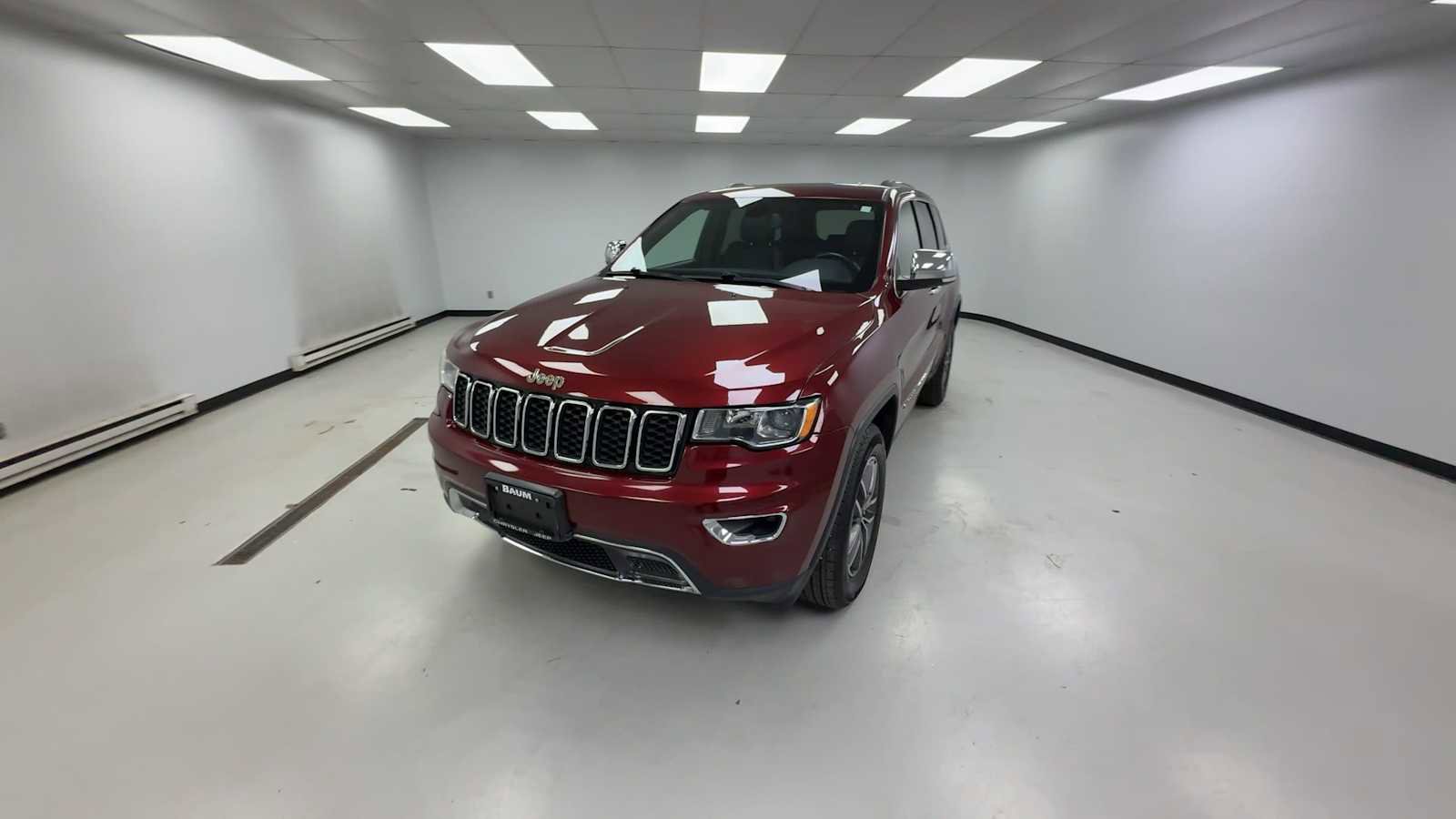 Used 2019 Jeep Grand Cherokee Limited AWD/4WD image 4