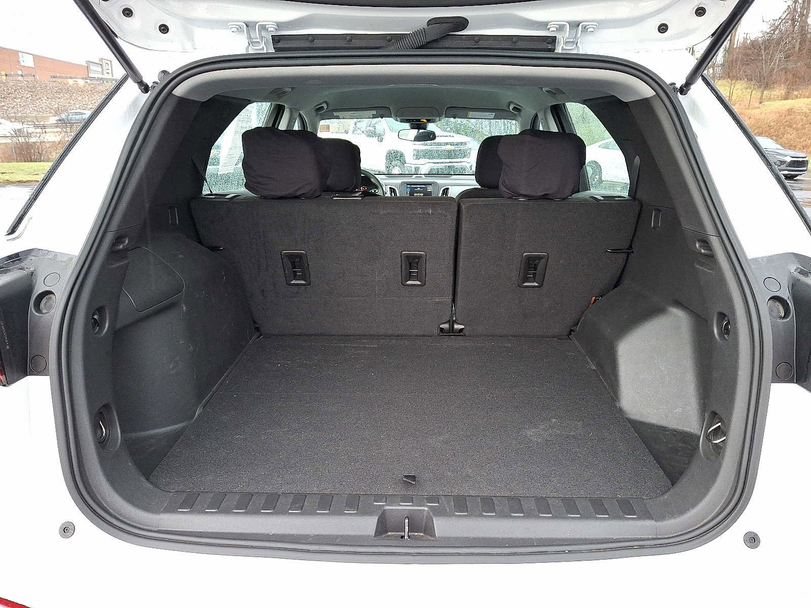 Used 2023 Chevrolet Equinox LS w/ Sport Edition image 27