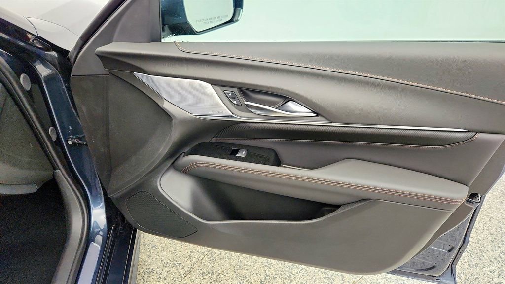 Used 2025 Cadillac CT4 V image 26