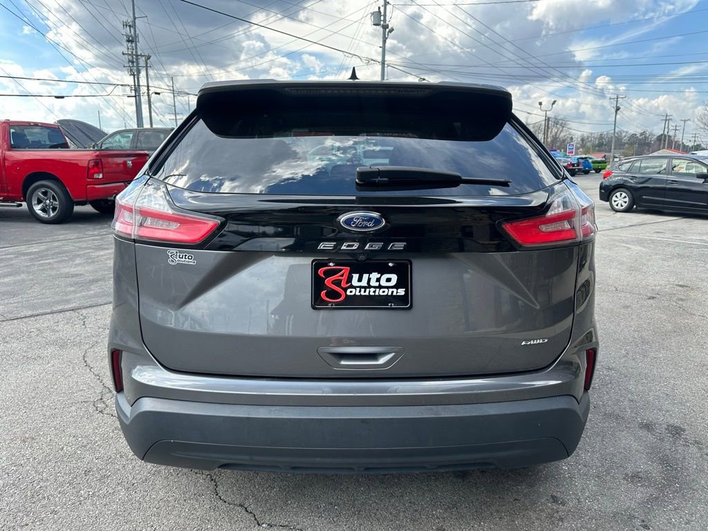 Used 2022 Ford Edge SE image 4