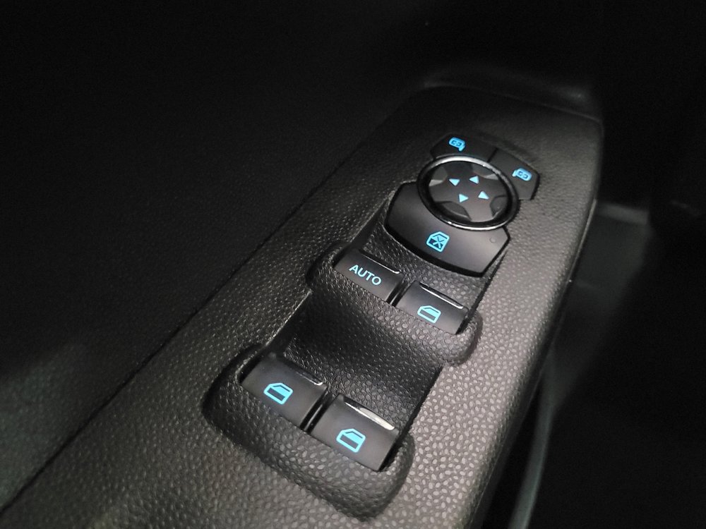 Used 2021 Ford EcoSport SE w/ SE Convenience Package image 27