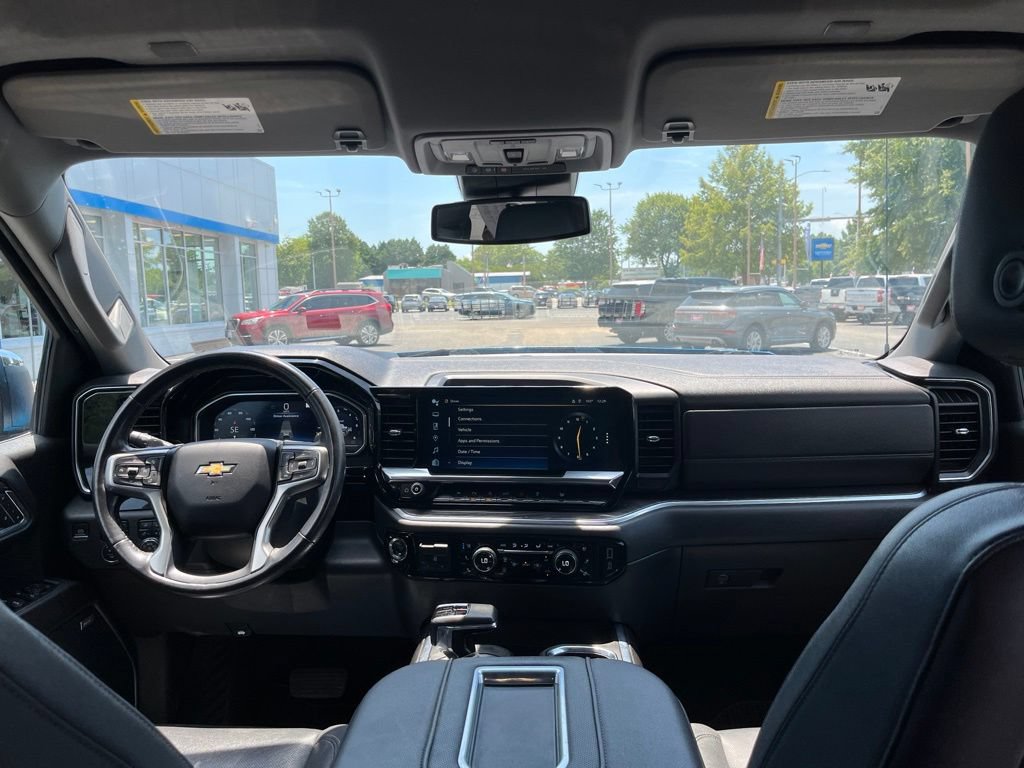 Used 2022 Chevrolet Silverado 1500 LTZ w/ LTZ Convenience Package II AWD/4WD image 57