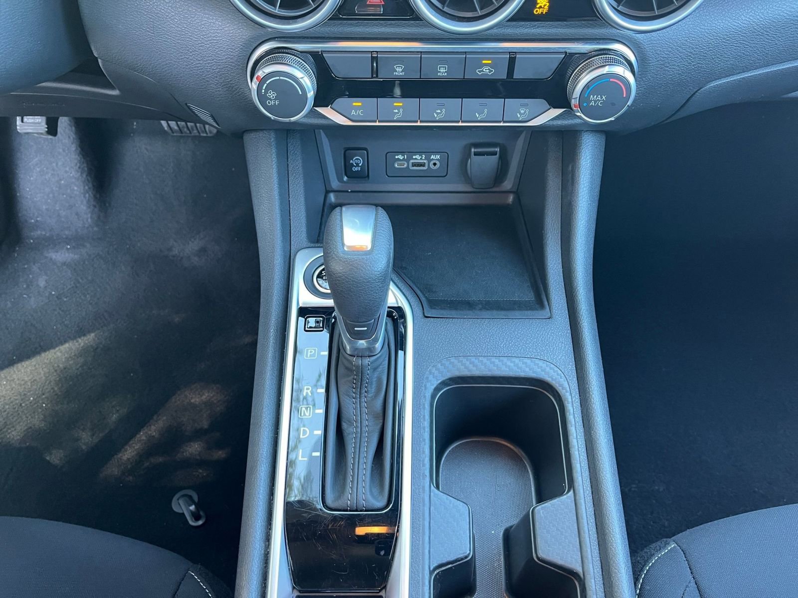 Used 2025 Nissan Sentra SV FWD image 39