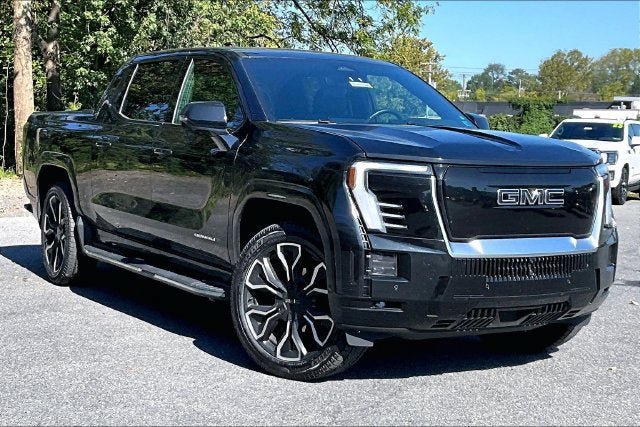 Certified 2025 GMC Sierra EV Denali AWD/4WD image 2