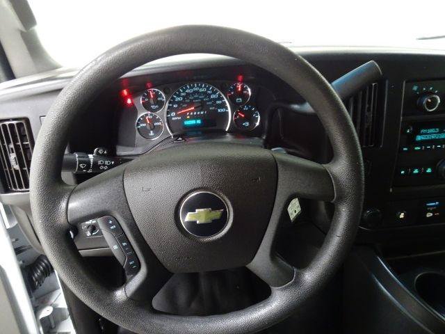 Used 2019 Chevrolet Express 3500 w/ Driver Convenience Package RWD image 28