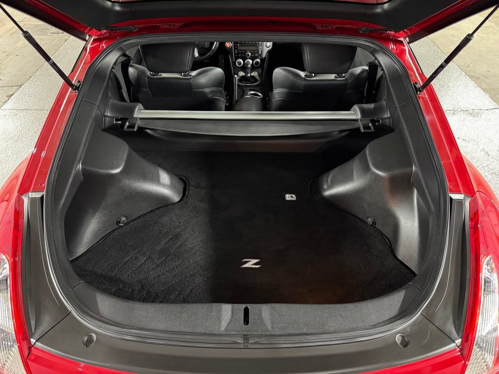 Used 2011 Nissan 370Z Touring w/ Sport Pkg RWD image 43