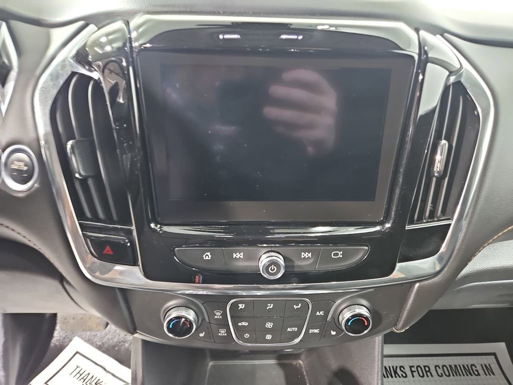 Used 2020 Chevrolet Traverse LT w/ Driver Confidence II Package image 19