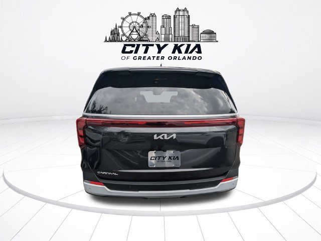 Certified 2026 Kia Carnival LX FWD image 5