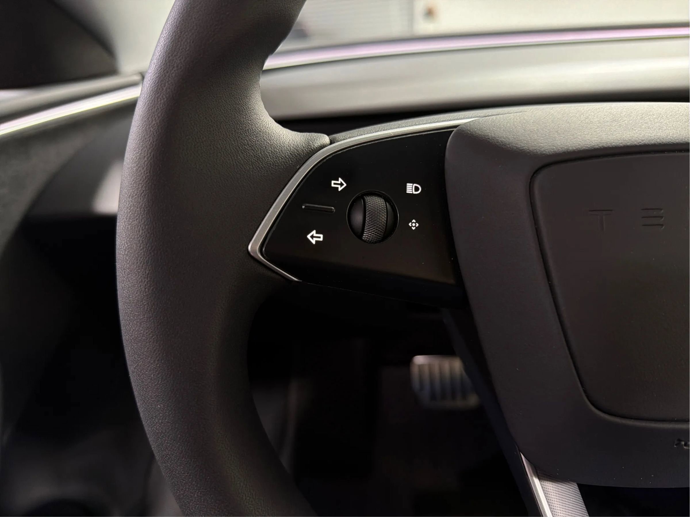 Used 2024 Tesla Model 3 Performance image 15
