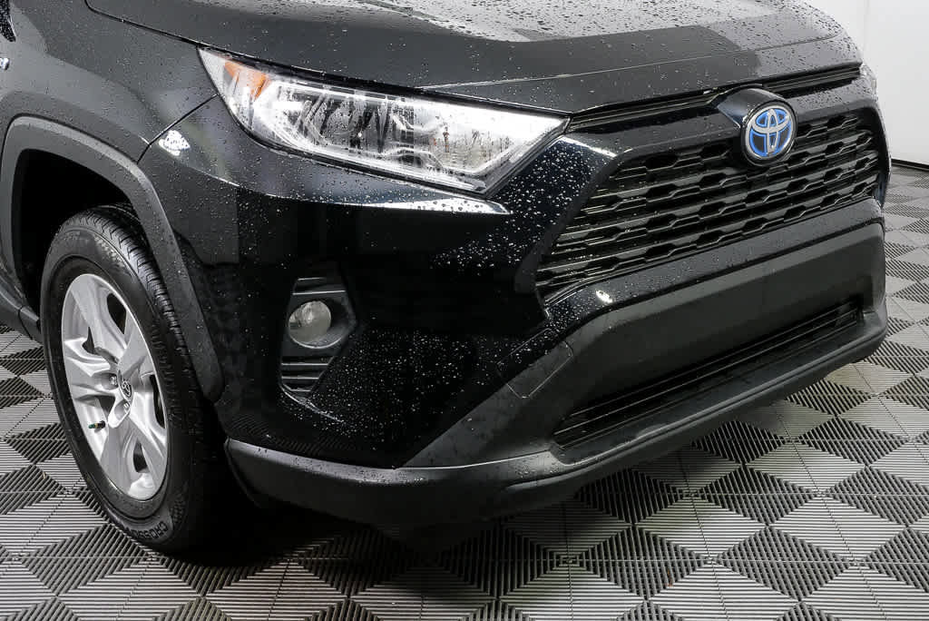 Used 2021 Toyota RAV4 XLE w/ Convenience Package image 35