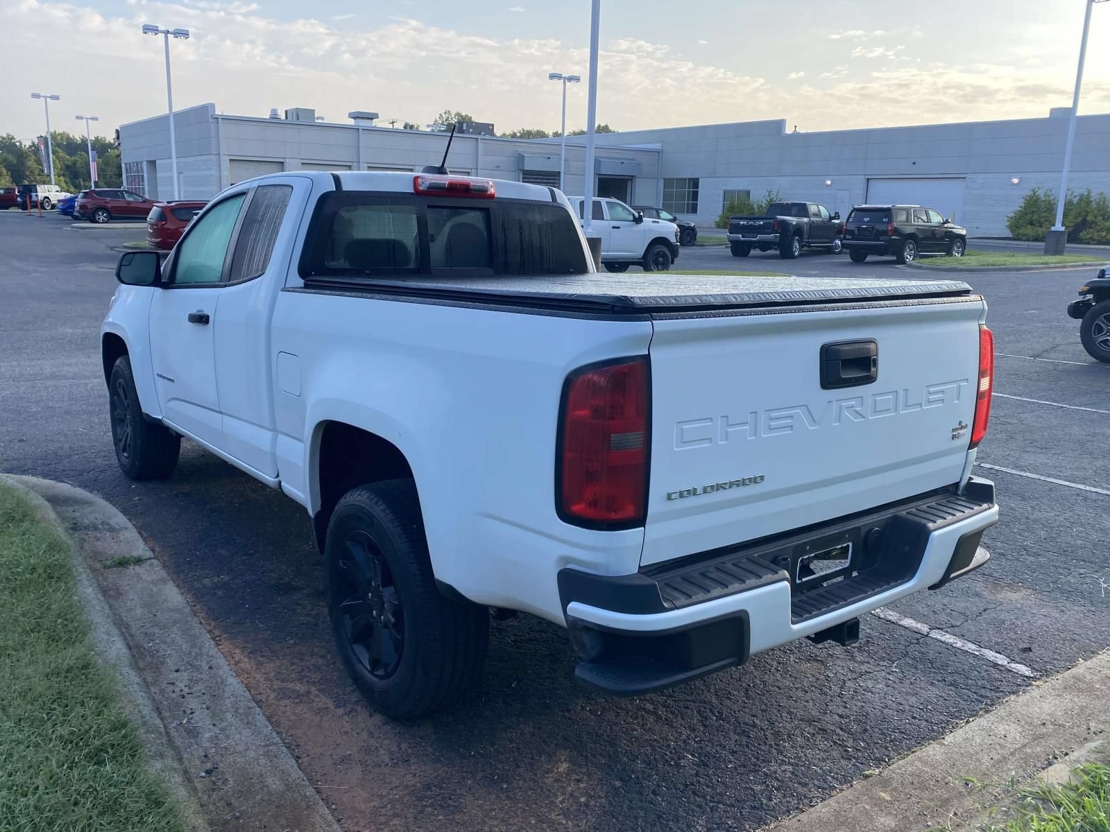Used 2022 Chevrolet Colorado LT w/ LT Convenience Package RWD image 8