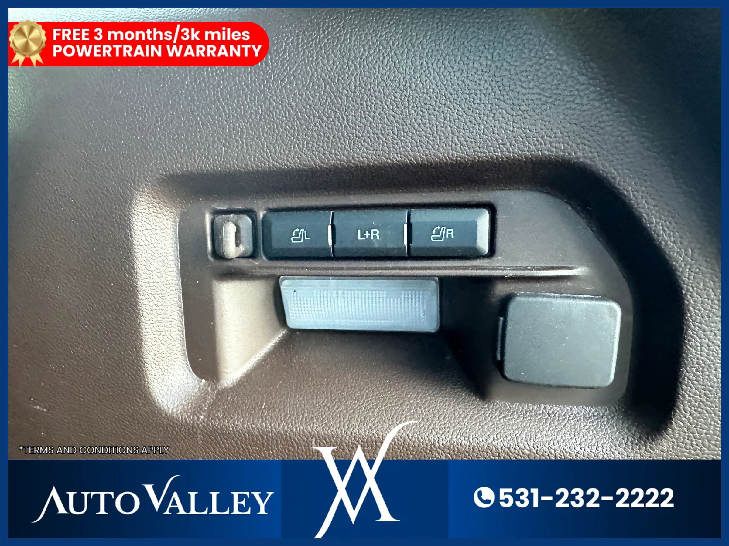 Used 2022 Ford Explorer King Ranch w/ Premium Technology Package image 58