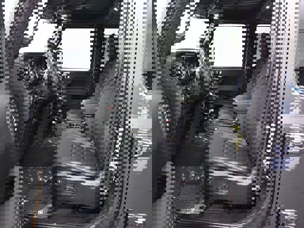 New 2025 Jeep Wrangler Unlimited Sahara w/ Technology Group image 14