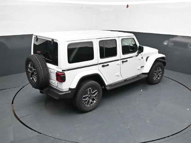 New 2026 Jeep Wrangler Unlimited Sahara AWD/4WD image 36