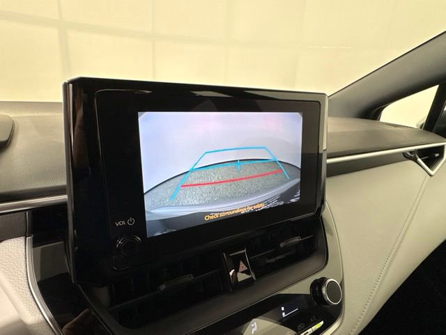 Used 2024 Toyota Corolla SE FWD image 3