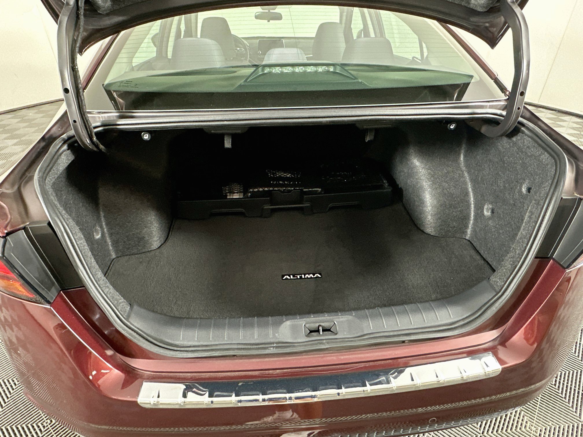 Used 2023 Nissan Altima 2.5 SV FWD image 27