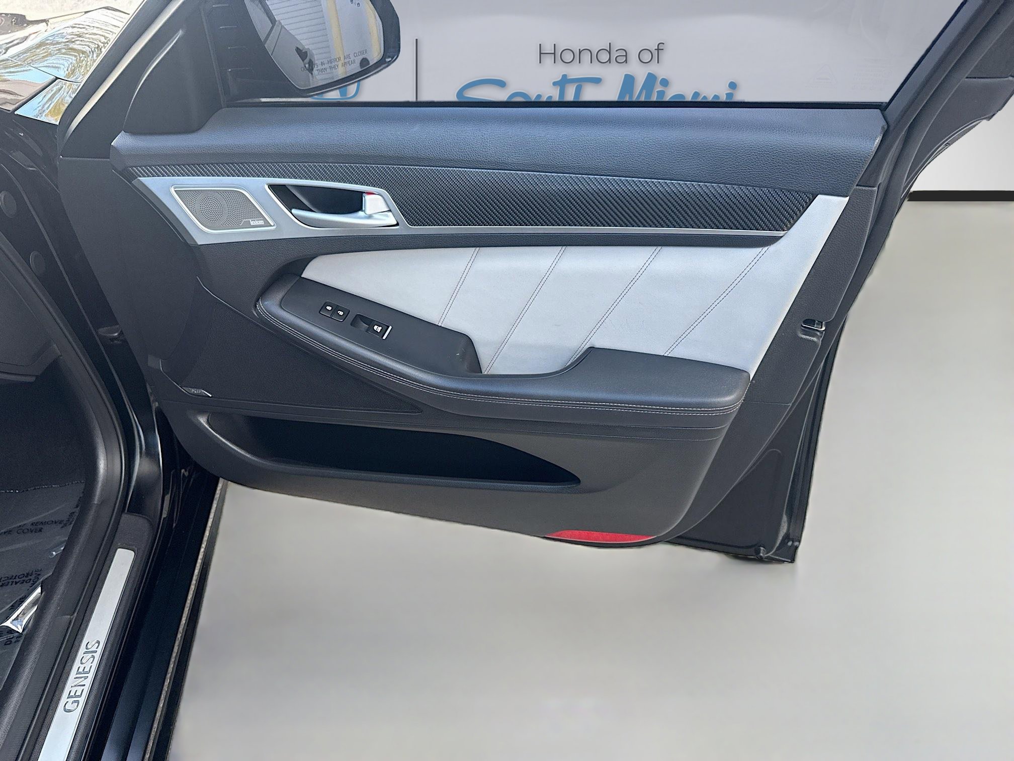 Used 2018 Genesis G80 3.3T Sport image 34