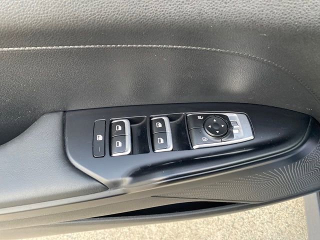Used 2023 Kia K5 LXS image 18