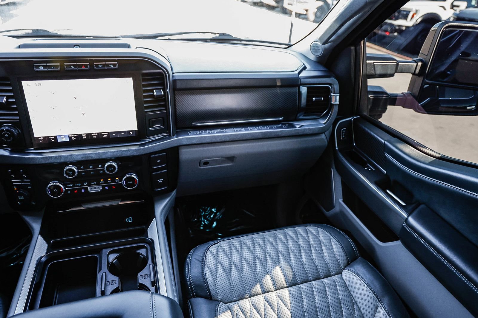 Used 2023 Ford F250 Limited w/ FX4 Off-Road Package image 15