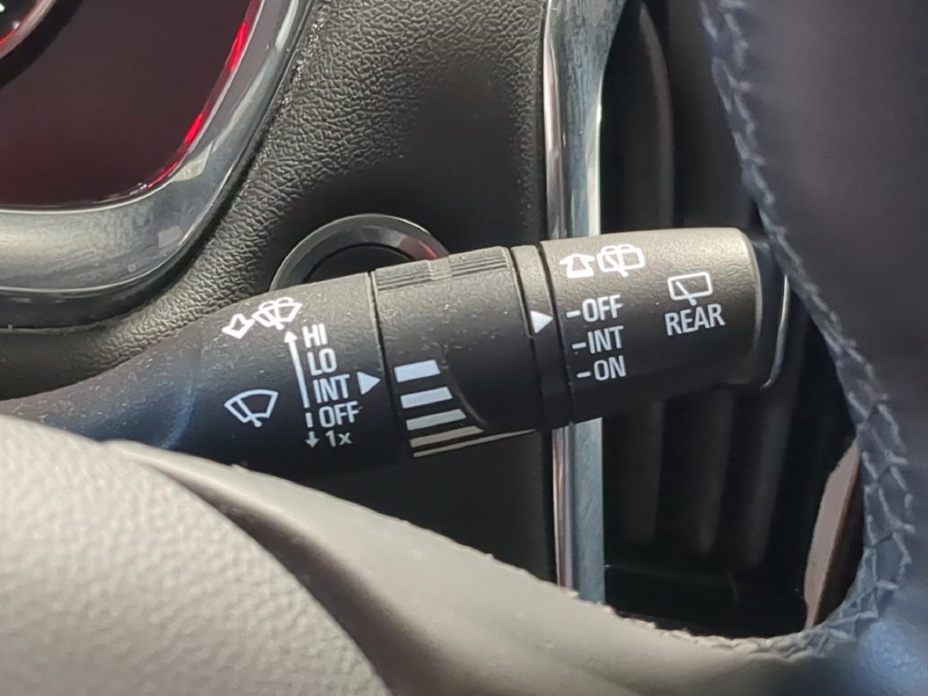 Used 2023 Chevrolet Traverse Premier w/ LPO, Floor Liner Package FWD image 25