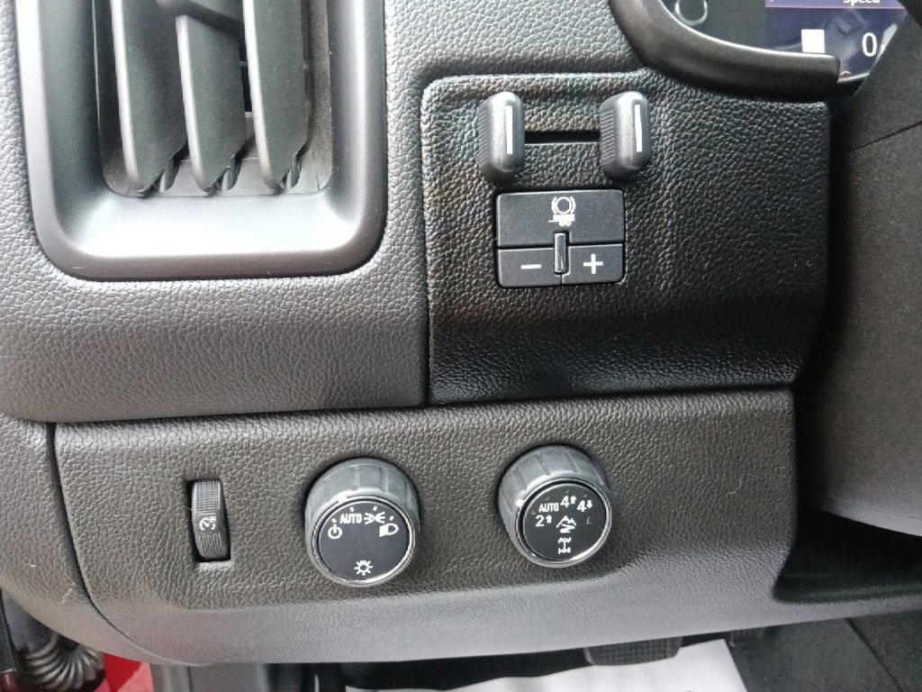 Used 2021 Chevrolet Colorado ZR2 image 17