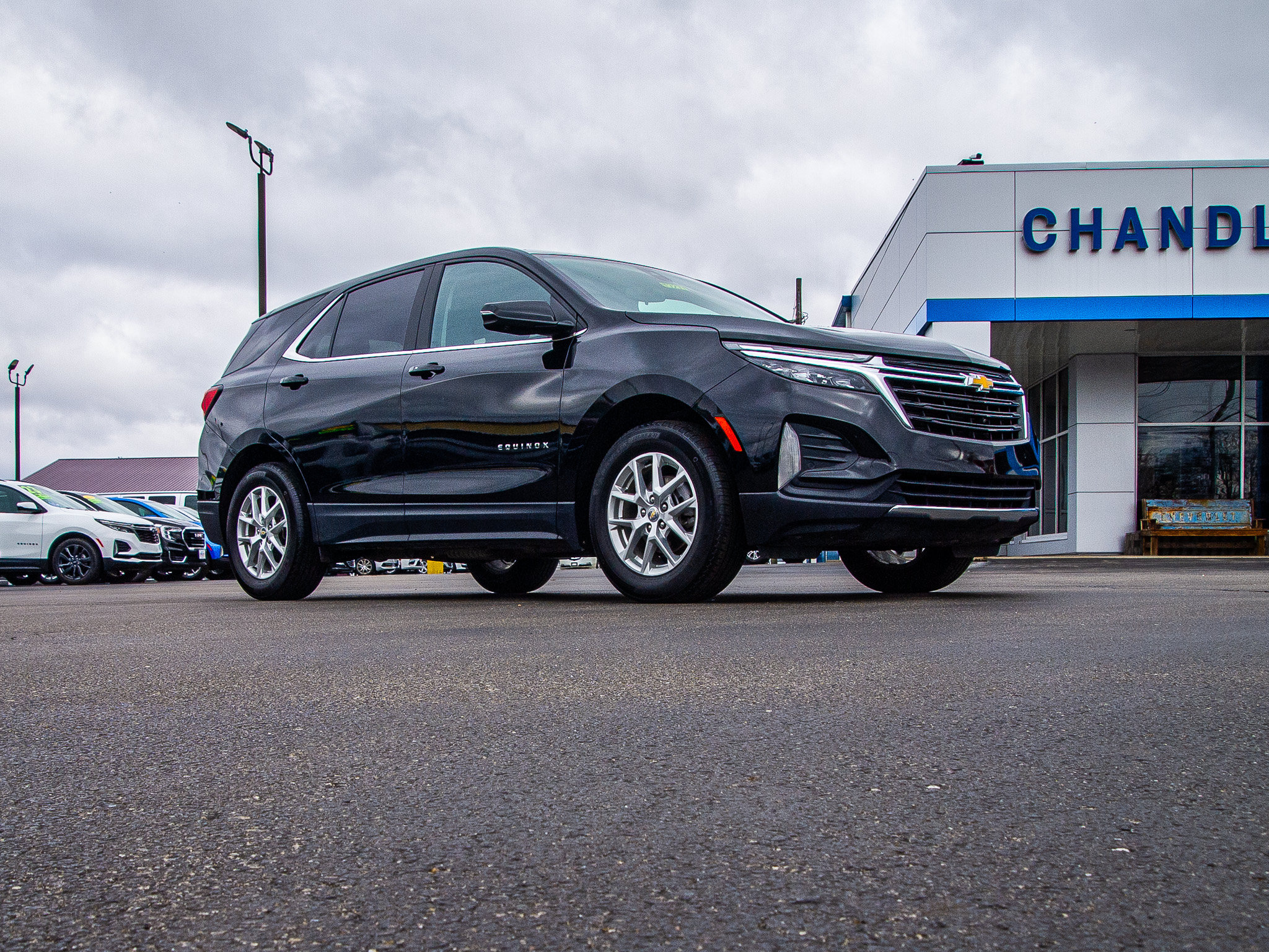 Used 2023 Chevrolet Equinox LT FWD image 9