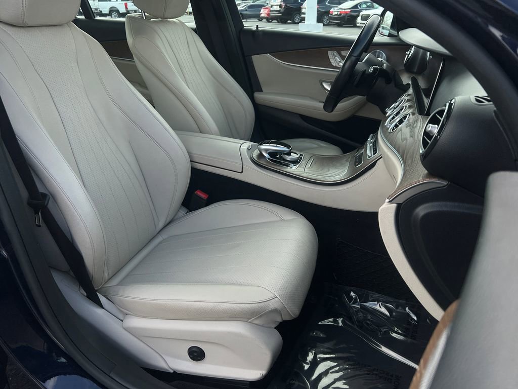 Used 2019 Mercedes-Benz E 300 image 14