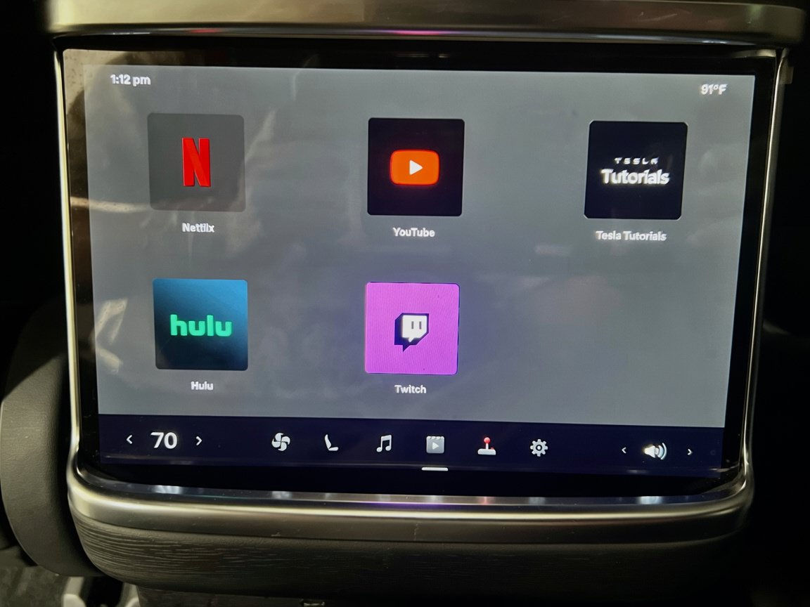 Used 2025 Tesla Model X AWD/4WD image 18