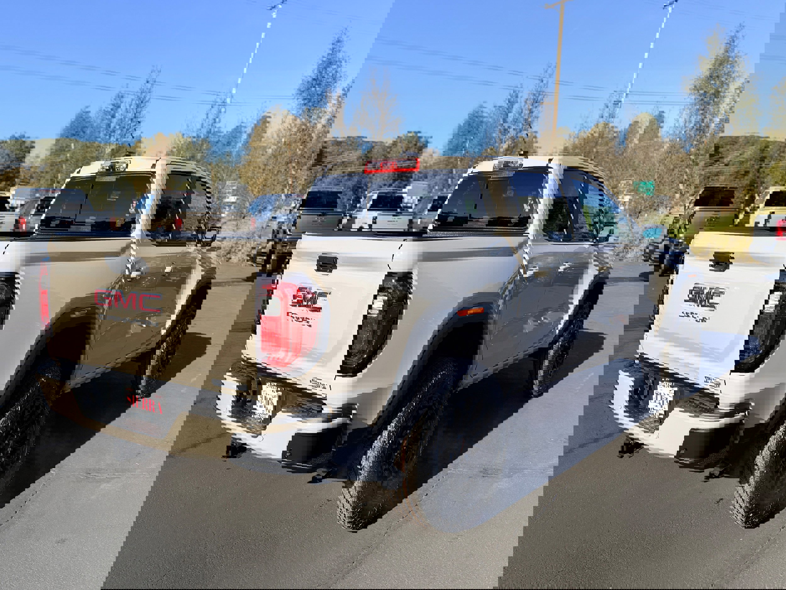 New 2026 GMC Canyon Elevation w/ Convenience Package image 4