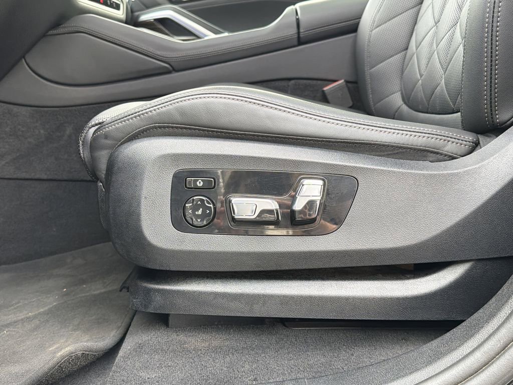Used 2025 BMW X6 xDrive40i image 22