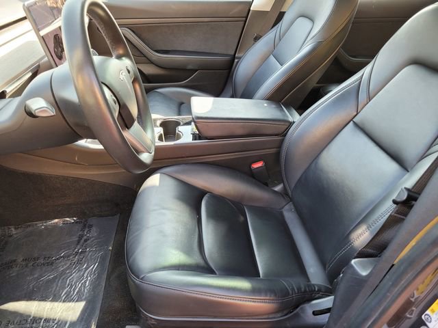 Used 2020 Tesla Model 3 Standard Range Plus image 17