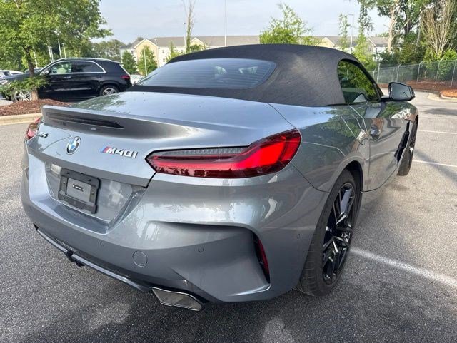 Certified 2024 BMW Z4 M40i w/ Premium Package RWD image 13