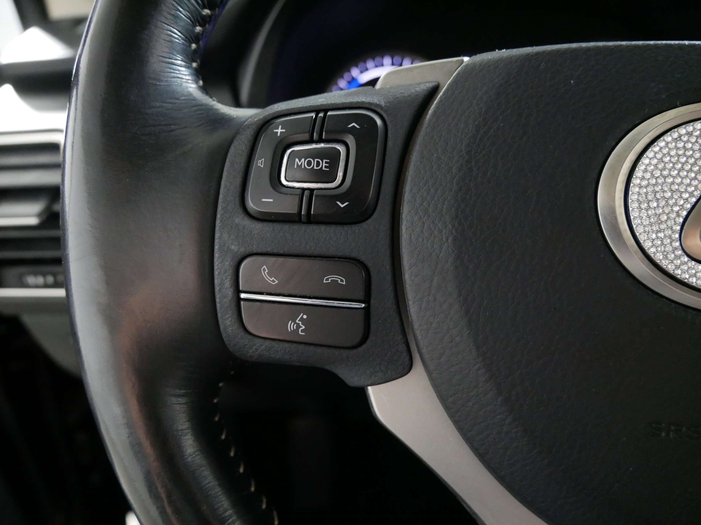 Used 2016 Lexus NX 300h AWD image 27