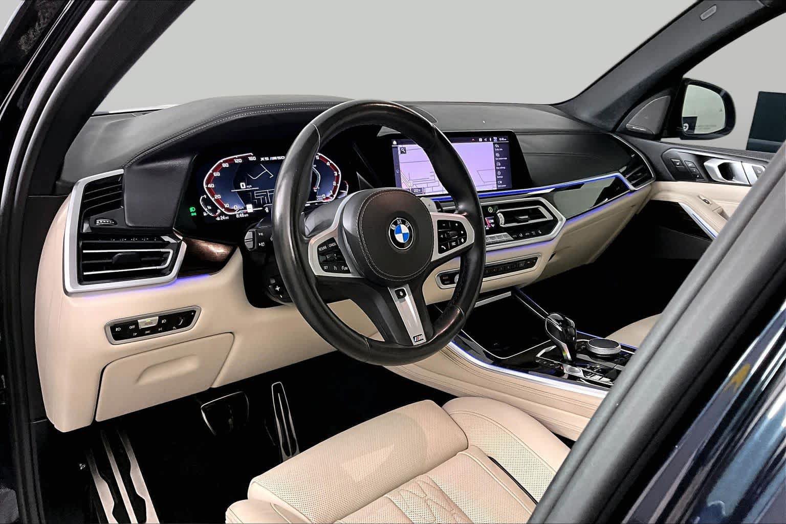 Used 2020 BMW X5 M50i w/ Premium Package AWD/4WD image 16