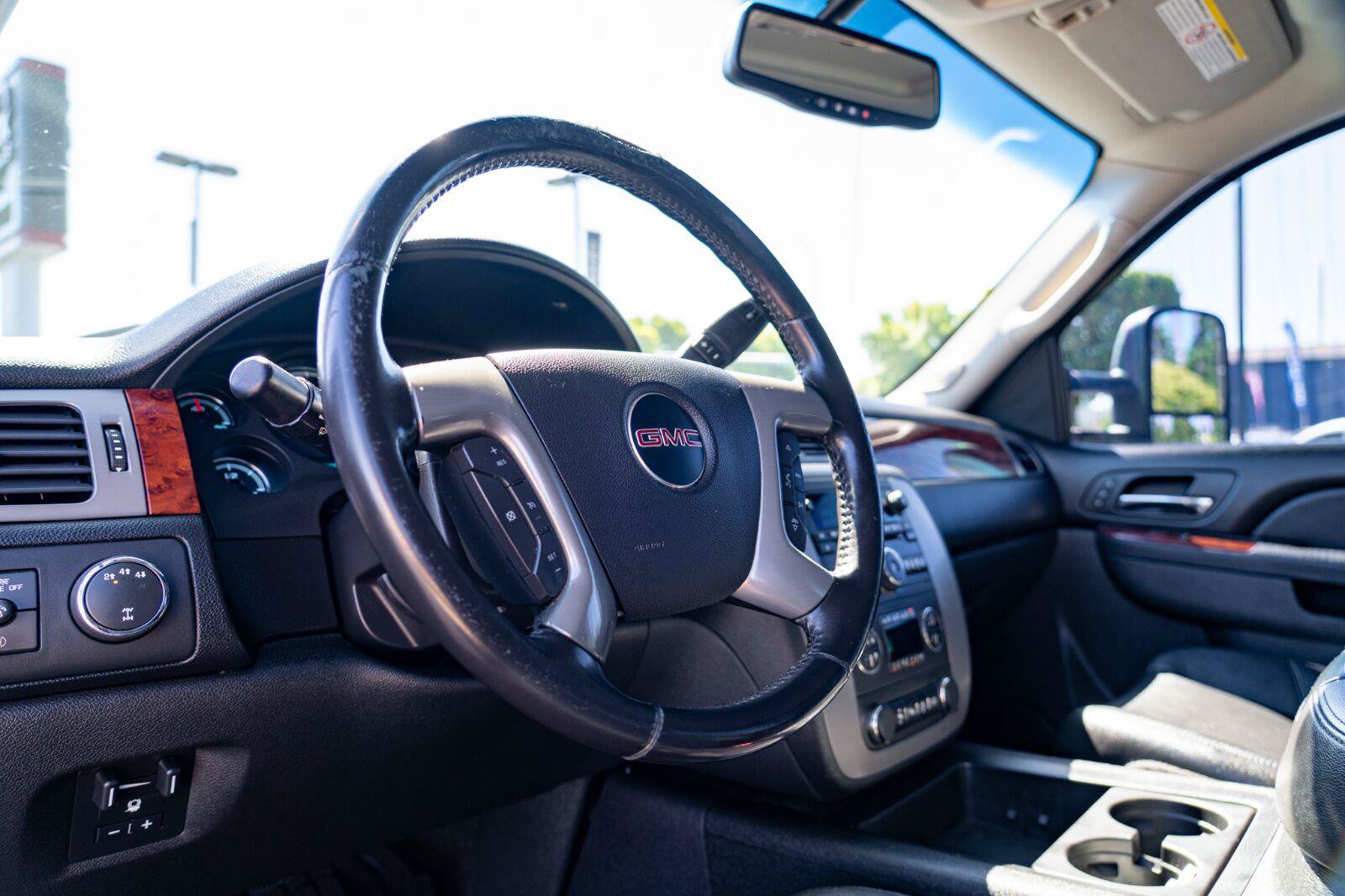 Used 2013 GMC Sierra 3500 SLT AWD/4WD image 11