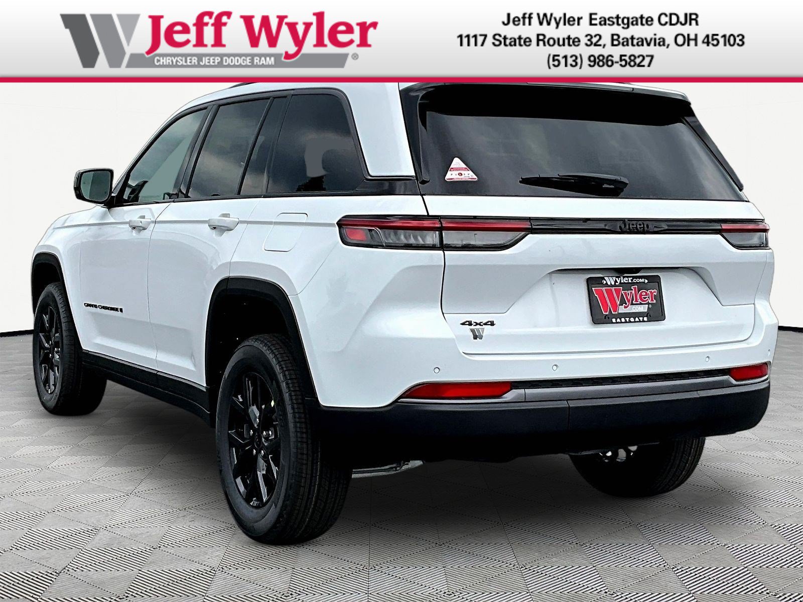 New 2026 Jeep Grand Cherokee Altitude AWD/4WD image 4