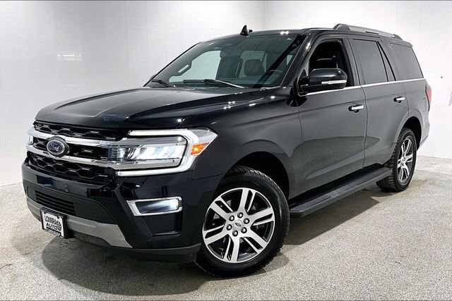 Used 2024 Ford Expedition Limited image 3