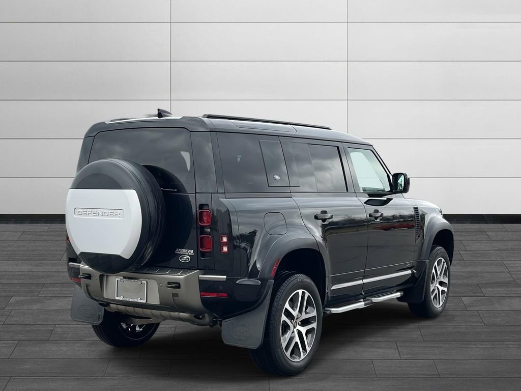 Used 2021 Land Rover Defender 110 X-Dynamic HSE image 5