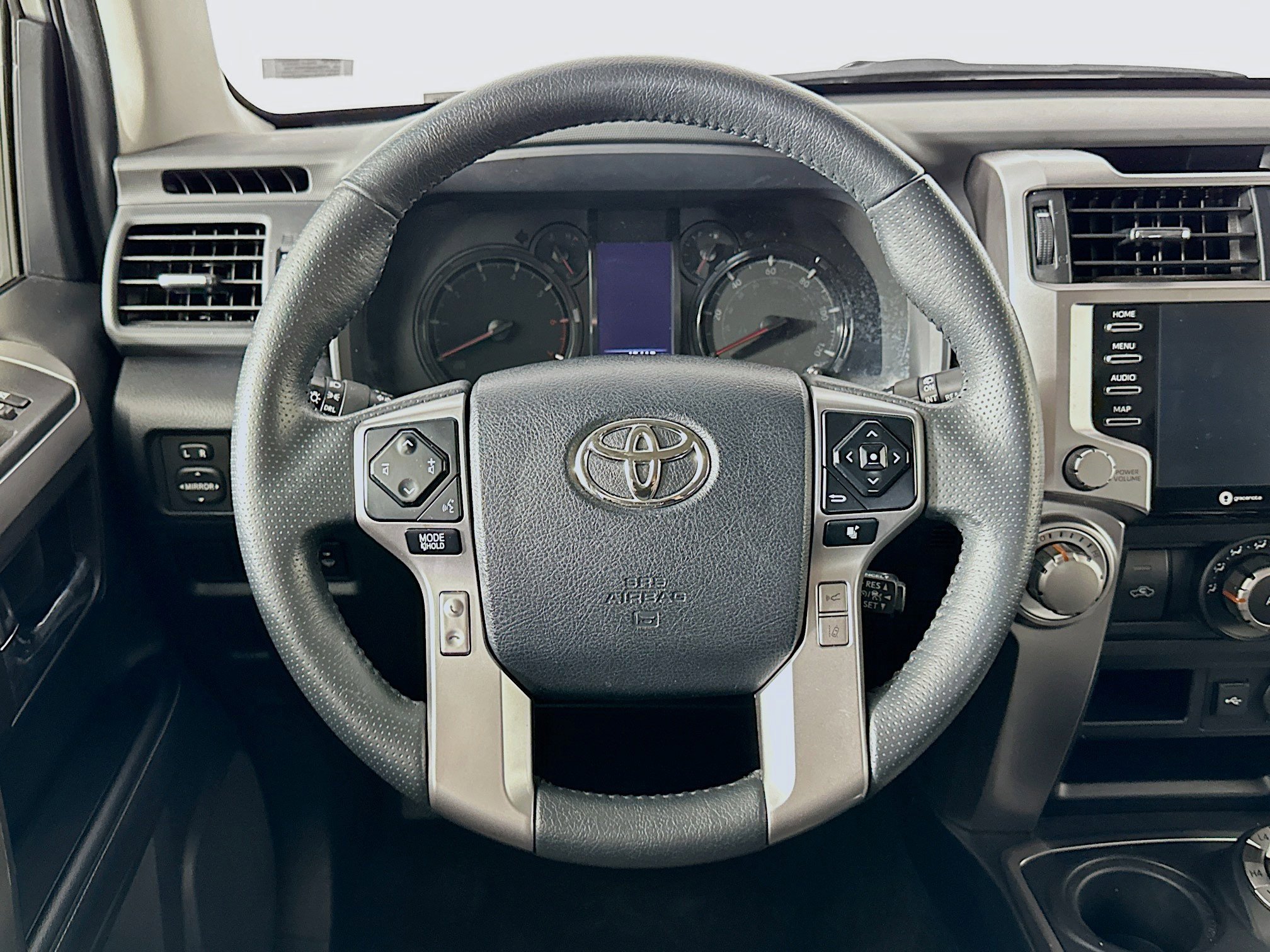 Used 2024 Toyota 4Runner SR5 image 18