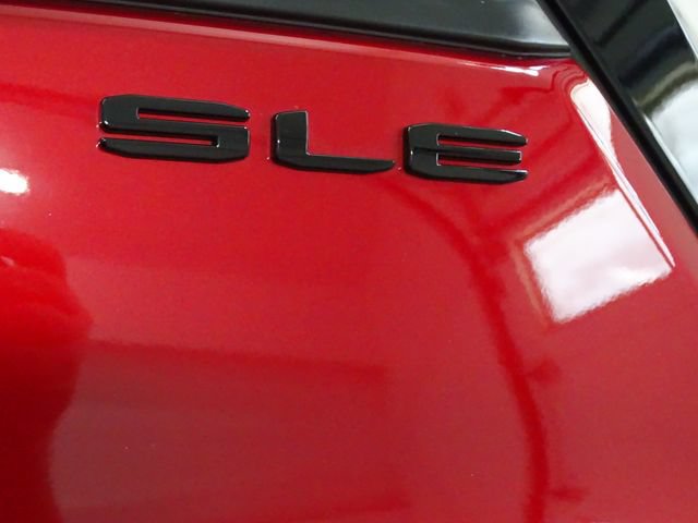 Certified 2022 GMC Terrain SLE w/ Driver Convenience Package AWD/4WD image 24