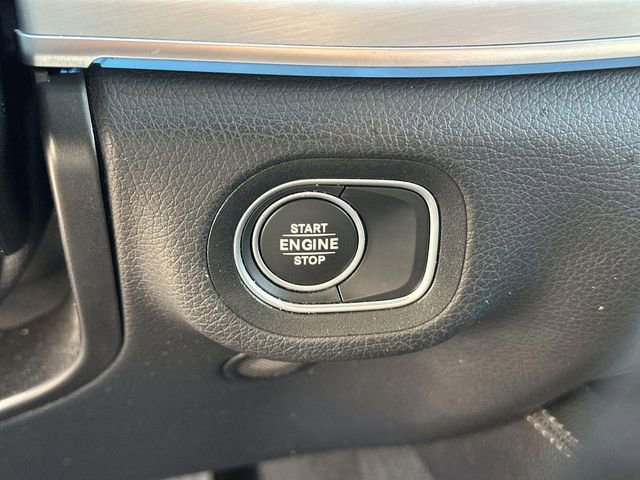 Used 2024 Mercedes-Benz GLE 450e 4MATIC image 16