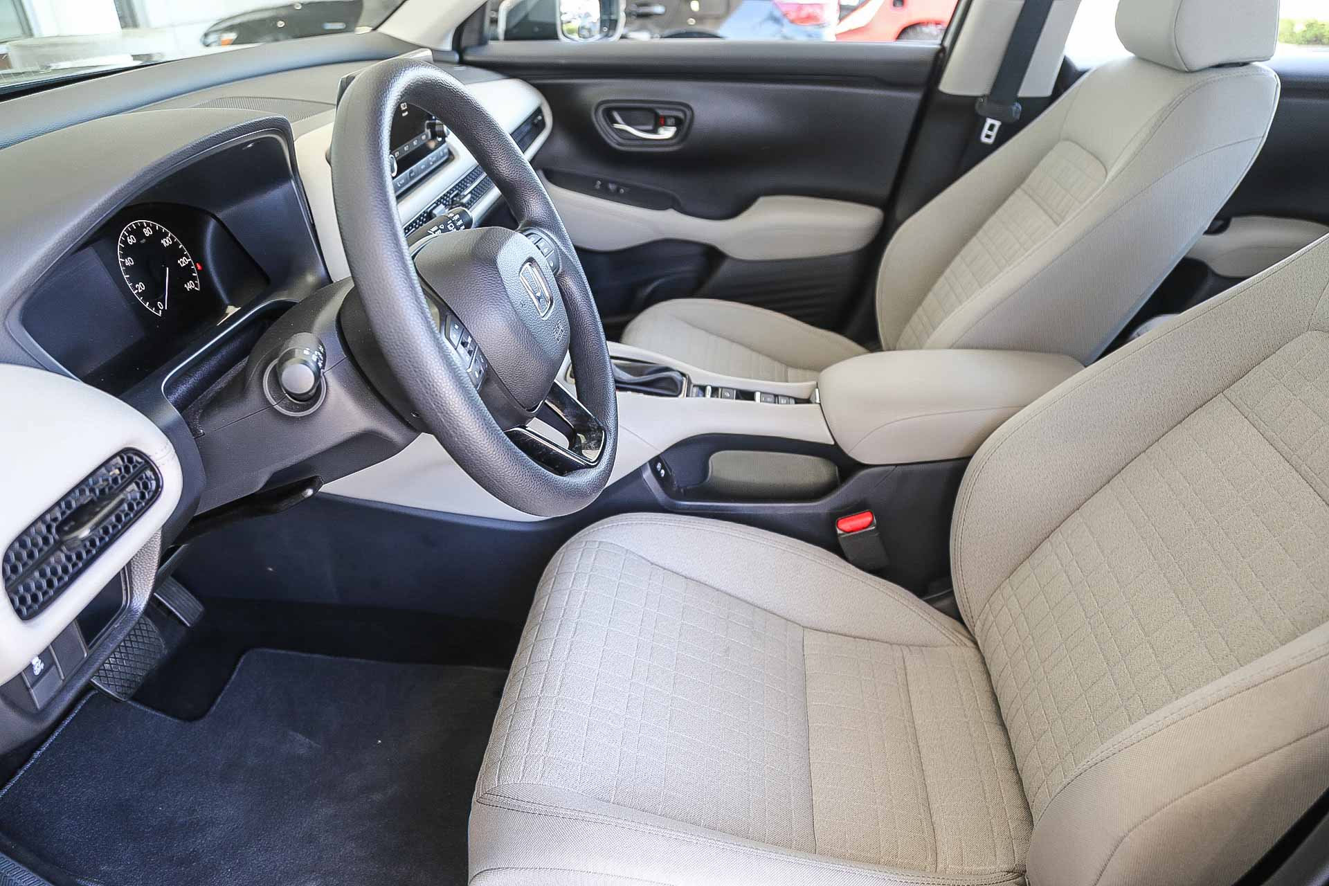 Certified 2025 Honda HR-V LX image 21