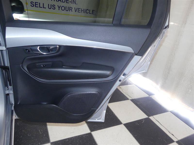 Used 2023 Volvo XC90 B5 Core AWD/4WD image 32
